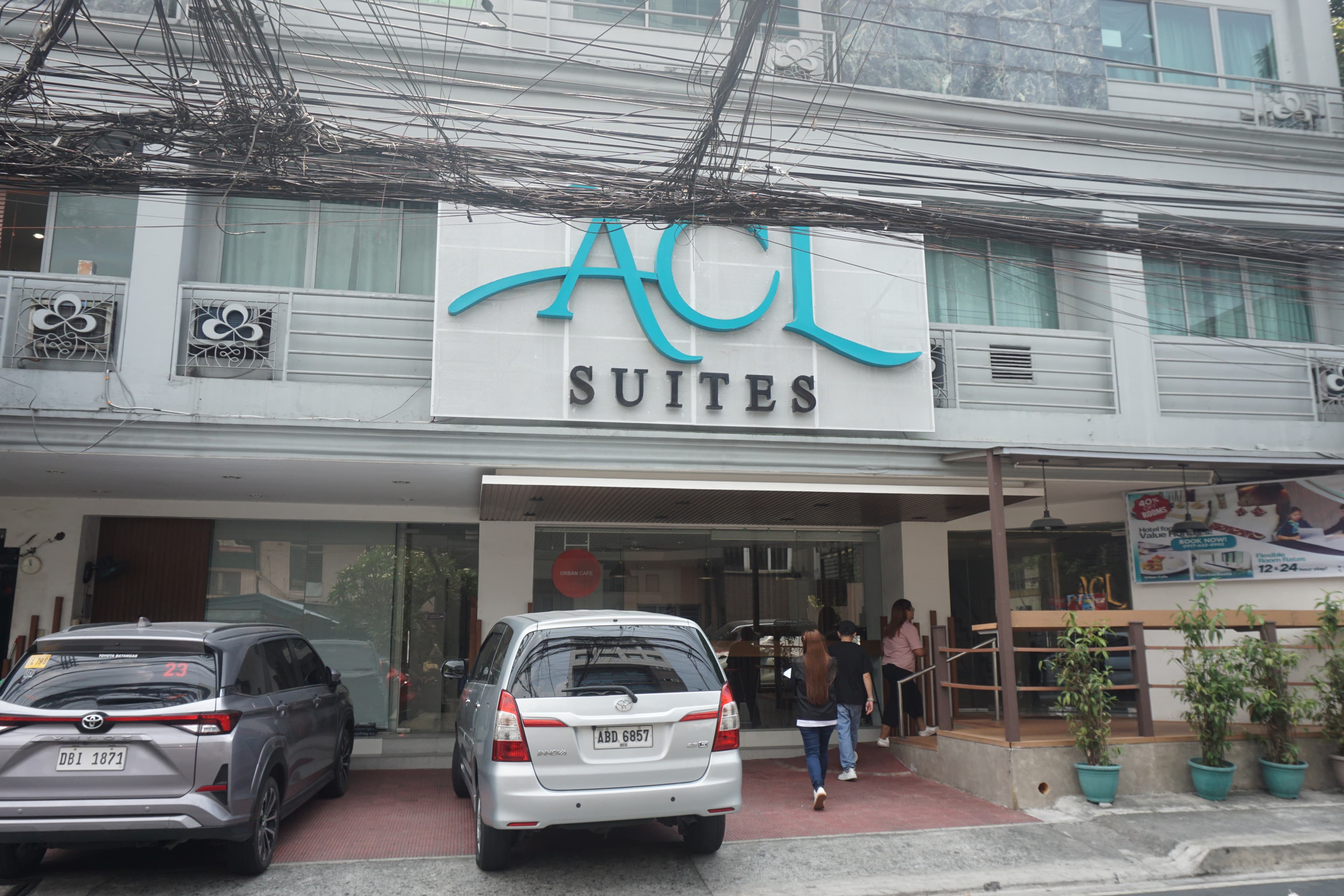 ACL SUITES (C.O.L REALTY CORPORATION) - Media 1