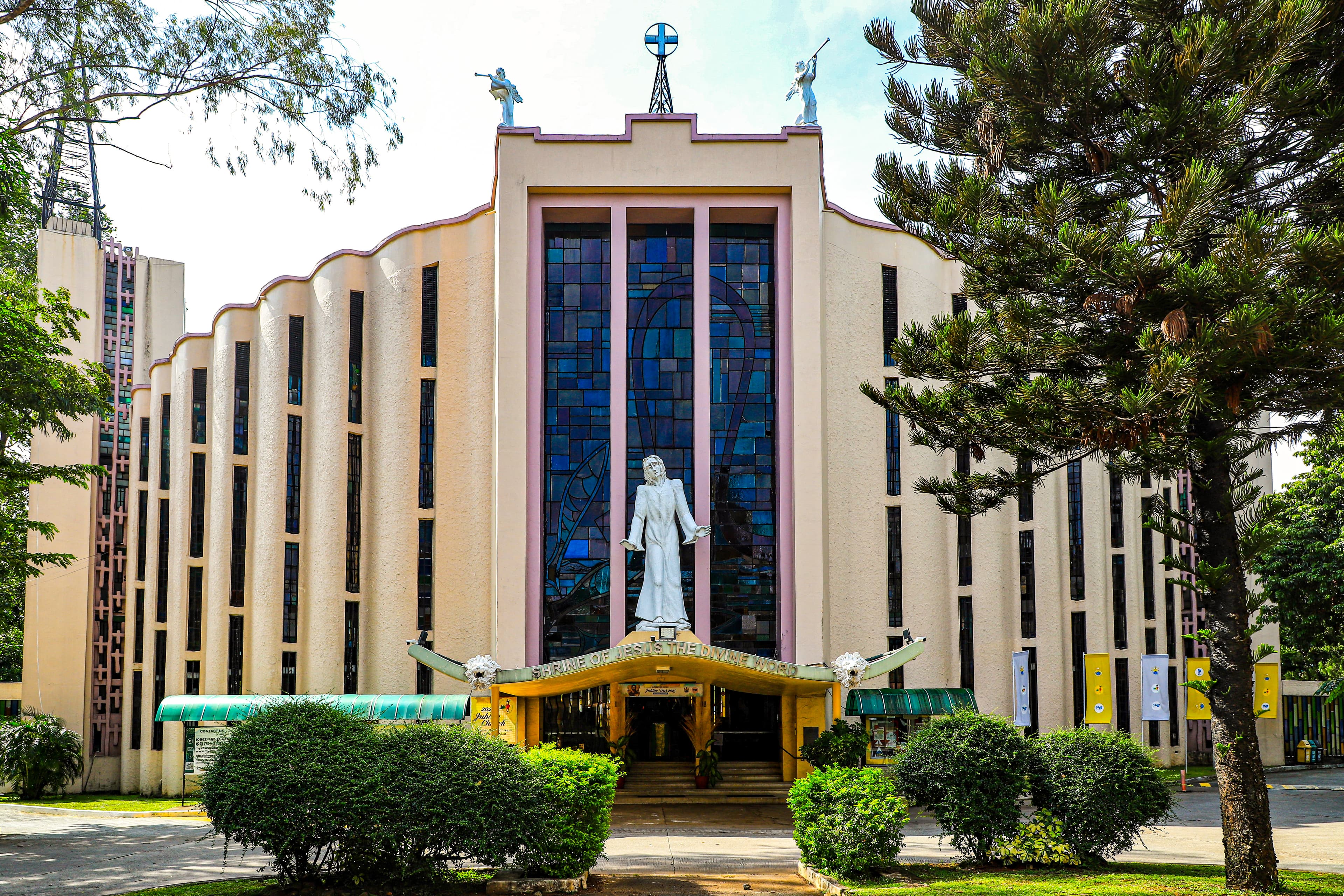 Diocesan Shrine of Jesus the Divine Word - Christ the King Mission Seminary (Diocese of Cubao) - Media 1